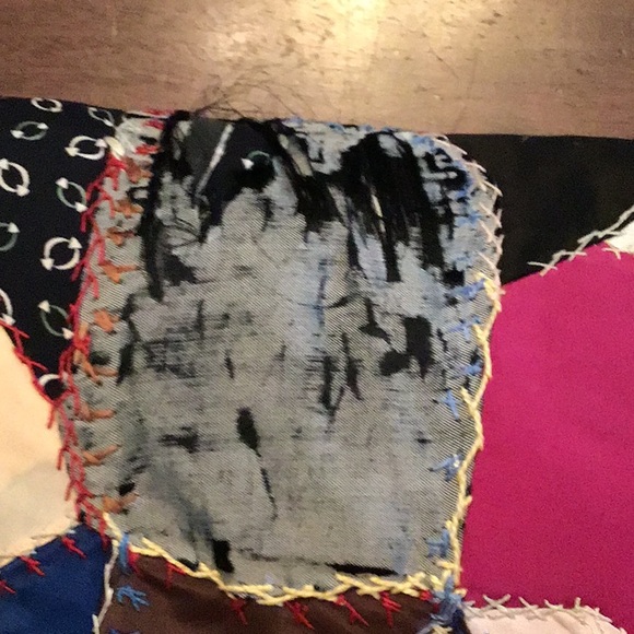 Vintage handmade patchwork accent pillow - Picture 3 of 8